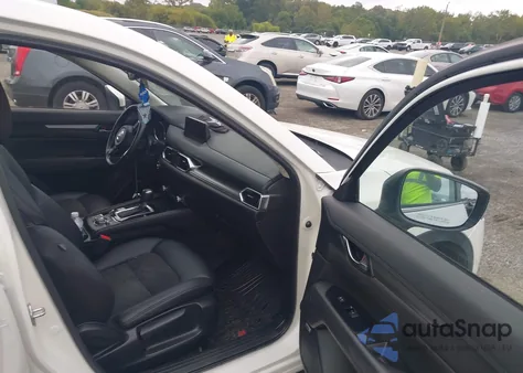 2020 Mazda Cx-5 Touring z USA, uszkodzony, nr VIN JM3KFBCM8L1802075